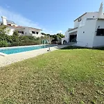Casa Da Laranjeira- Serene 4bedroom 4bath Pool & Garden Villa, 10 Mins To Vilamoura Marina *