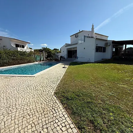 Casa Da Laranjeira- Serene 4bedroom 4bath Pool & Garden Villa, 10 Mins To Vilamoura Marina Villa Quarteira