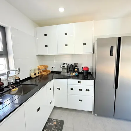 Casa Da Laranjeira- Serene 4bedroom 4bath Pool & Garden Villa, 10 Mins To Vilamoura Marina