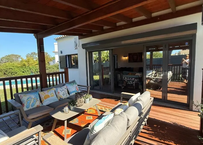 Casa Da Laranjeira- Serene 4bedroom 4bath Pool & Garden Villa, 10 Mins To Vilamoura Marina * Quarteira