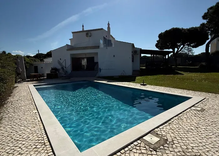 Casa Da Laranjeira- Serene 4bedroom 4bath Pool & Garden Villa, 10 Mins To Vilamoura Marina Quarteira