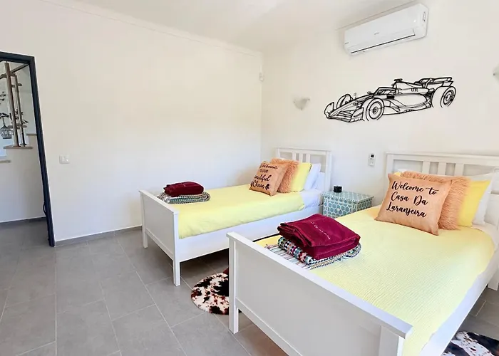 Villa Casa Da Laranjeira- Serene 4bedroom 4bath Pool & Garden Villa, 10 Mins To Vilamoura Marina