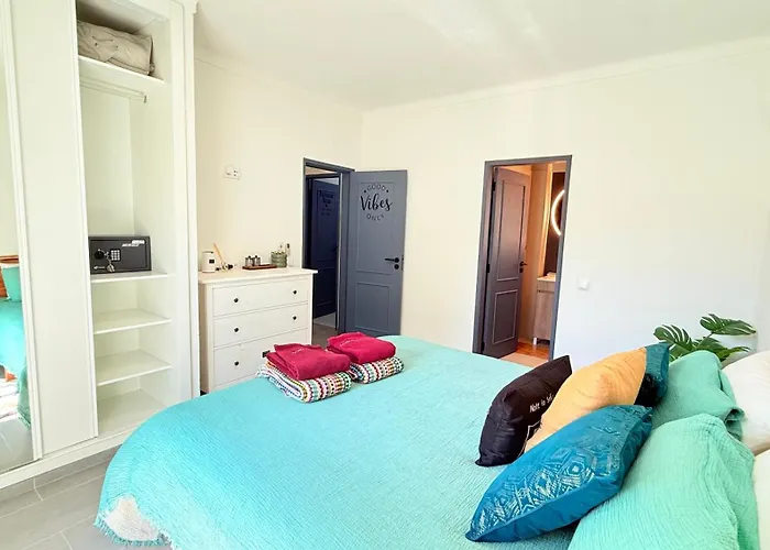 Casa Da Laranjeira- Serene 4bedroom 4bath Pool & Garden Villa, 10 Mins To Vilamoura Marina *