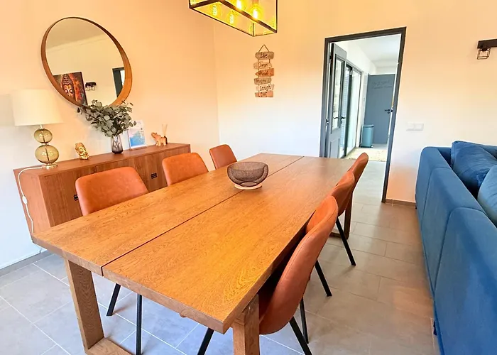 Casa Da Laranjeira- Serene 4bedroom 4bath Pool & Garden Villa, 10 Mins To Vilamoura Marina *