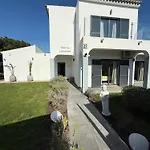 Casa Da Laranjeira- Serene 4bedroom 4bath Pool & Garden Villa, 10 Mins To Vilamoura Marina * Quarteira