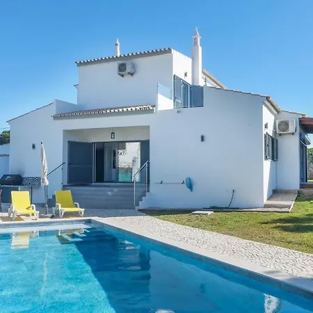 Villa Casa Da Laranjeira- Serene 4bedroom 4bath Pool&garden Villa, 10 Mins To Vilamoura Marina Quarteira