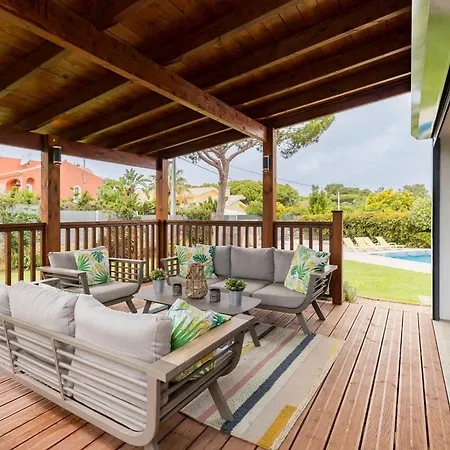 Villa Oasis 4-bedroom Retreat With Pool In Vilamoura *