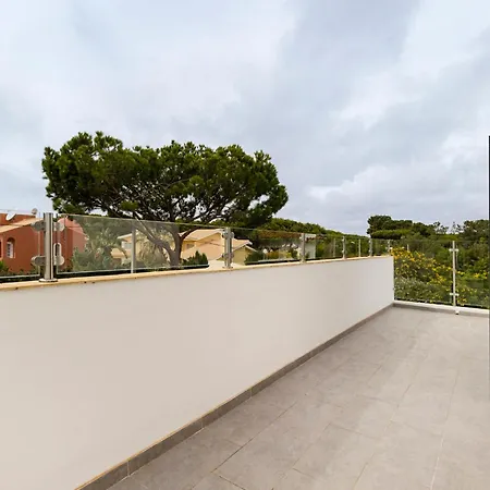 Oasis 4-bedroom Retreat With Pool In Vilamoura Villa *