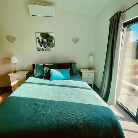 Oasis 4-bedroom Retreat With Pool In Vilamoura Villa