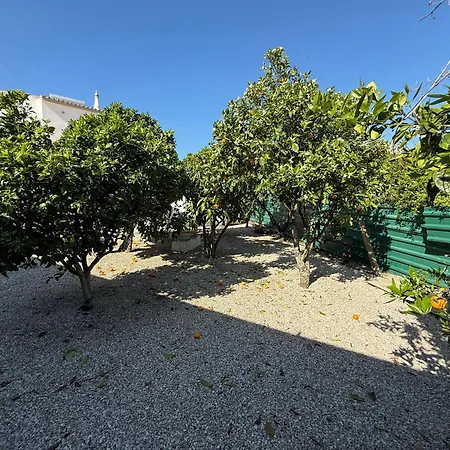 Villa Casa Da Laranjeira- Serene 4bedroom 4bath Pool & Garden Villa, 10 Mins To Vilamoura Marina