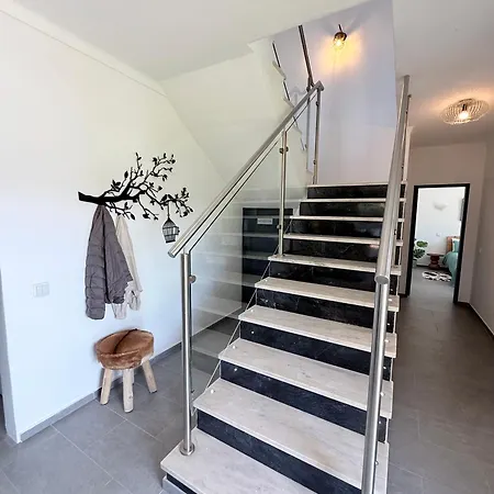 Casa Da Laranjeira- Serene 4bedroom 4bath Pool&garden Villa, 10 Mins To Vilamoura Marina Quarteira
