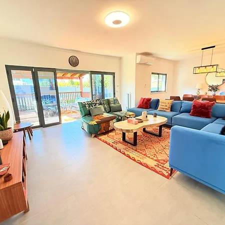 Villa Casa Da Laranjeira- Serene 4bedroom 4bath Pool & Garden Villa, 10 Mins To Vilamoura Marina