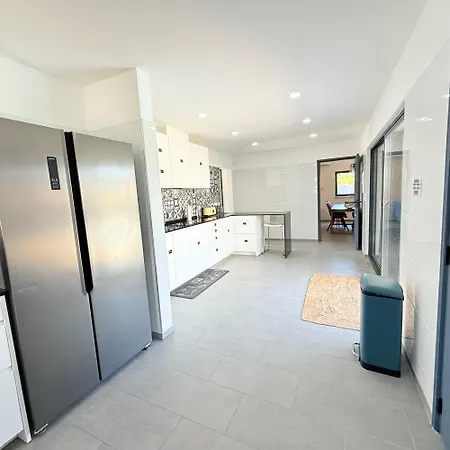 Casa Da Laranjeira- Serene 4bedroom 4bath Pool & Garden Villa, 10 Mins To Vilamoura Marina *