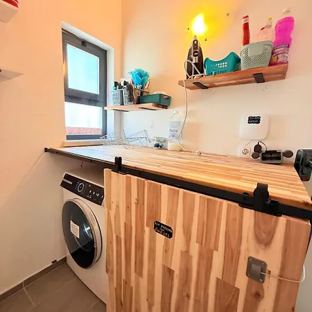 Вилла Casa Da Laranjeira- Serene 4bedroom 4bath Pool & Garden Villa, 10 Mins To Vilamoura Marina