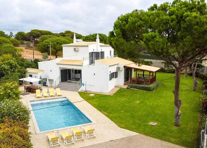 Vila Casa Da Laranjeira- Serene 4bedroom 4bath Pool & Garden Villa, 10 Mins To Vilamoura Marina Quarteira