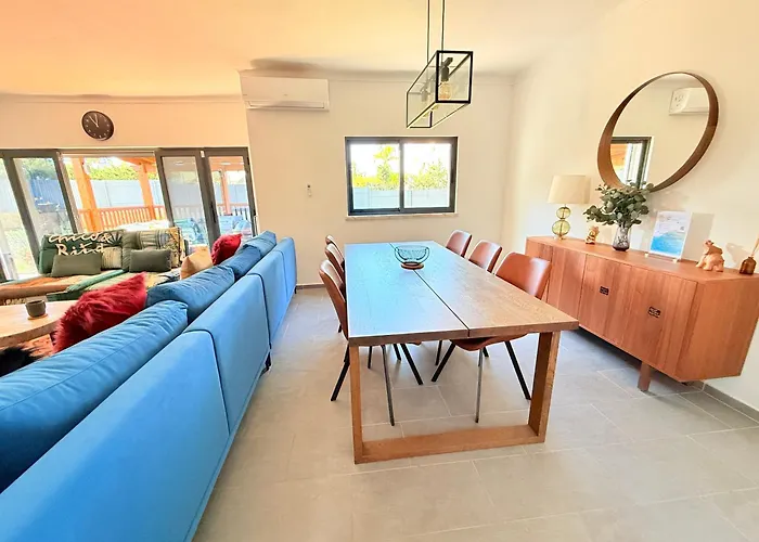 Casa Da Laranjeira- Serene 4bedroom 4bath Pool & Garden Villa, 10 Mins To Vilamoura Marina *