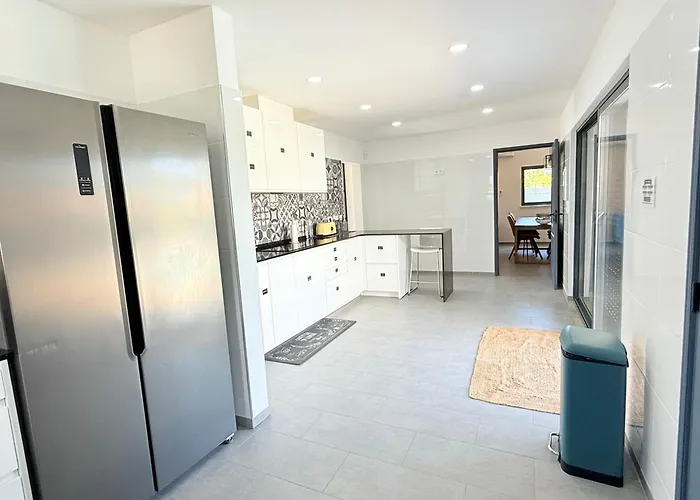 Casa Da Laranjeira- Serene 4bedroom 4bath Pool & Garden Villa, 10 Mins To Vilamoura Marina Quarteira